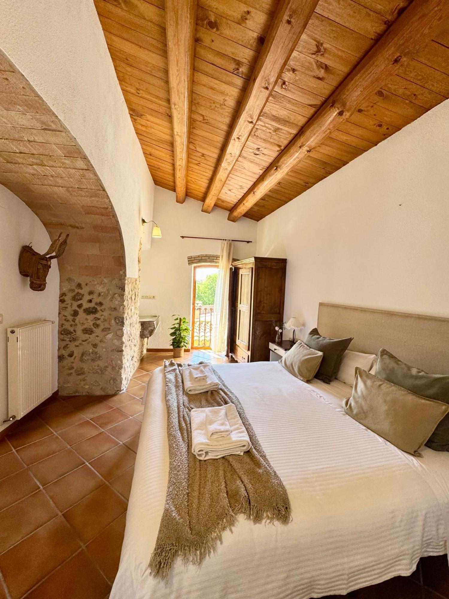 Bed & Breakfast Mas Camins (adults Only) *